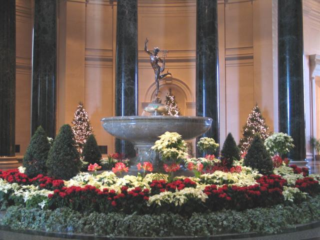 National Gallery of Art in Washington D.C. at Christmas, 2005. Photo courtesy of National Gallery of Art/Rob Shelley