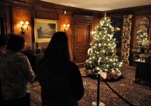 reynolda-house-christmas-decorations