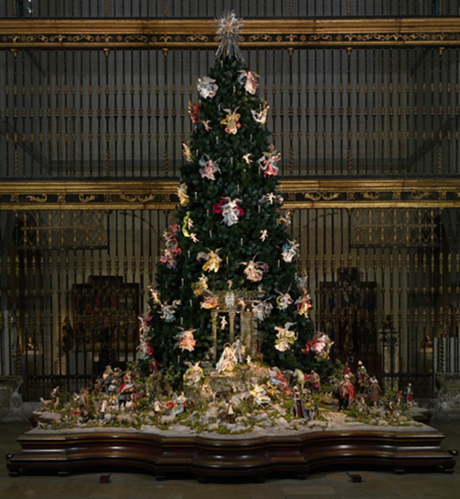 met-christmas-tree